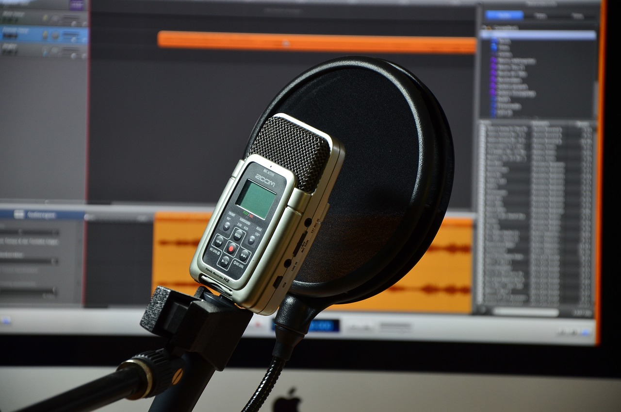 microphone, audio, recording-2198570.jpg